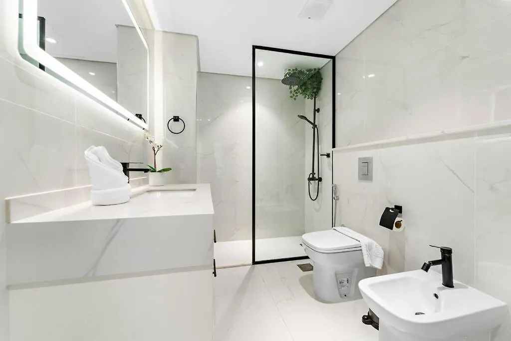Apartment First Class 3Br Stylish Sanctuary Dubai United Arab Emirates
