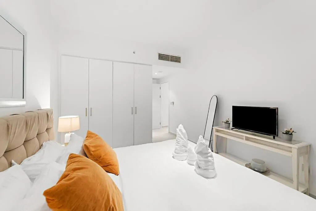 Apartment First Class 3Br Stylish Sanctuary Dubai United Arab Emirates